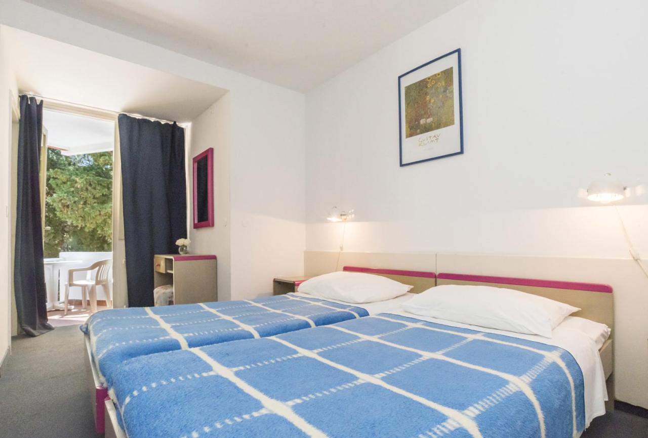 Guest House Adriatic Umago Exterior foto