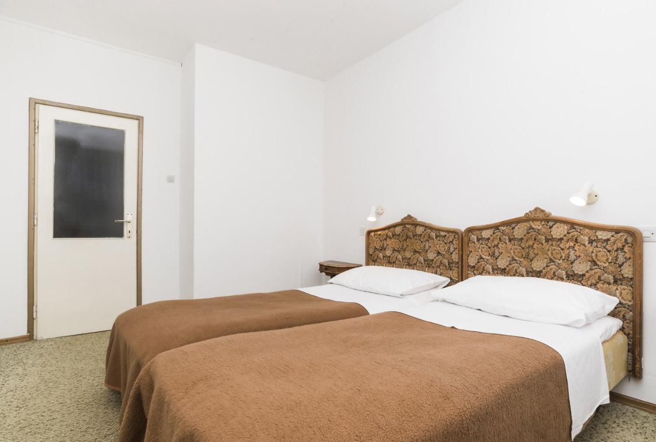 Guest House Adriatic Umago Exterior foto